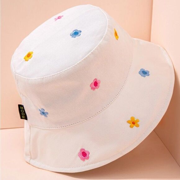 Accessories - White Flower Embroidered Bucket Hat